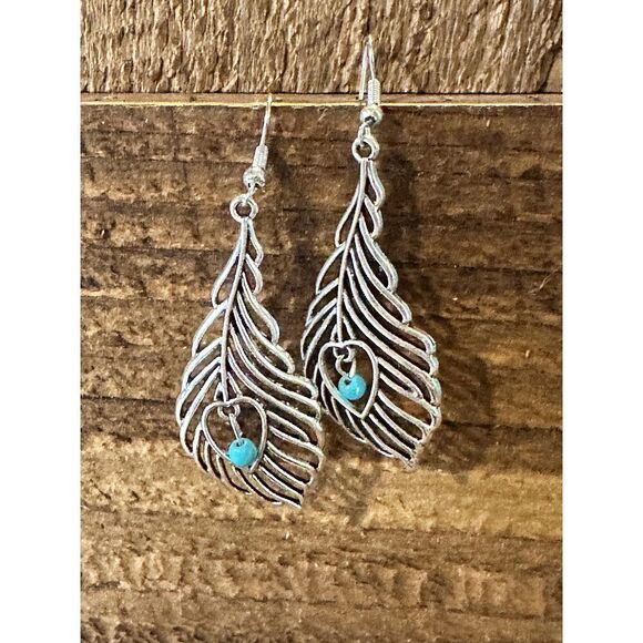 Boho Vintage Chic Southwestern Feather Dangle Wire Earrings, Silver Plated, Gif - Picture 1 of 10